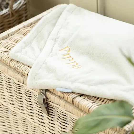Lily &amp; Leo Cashmere Blanket